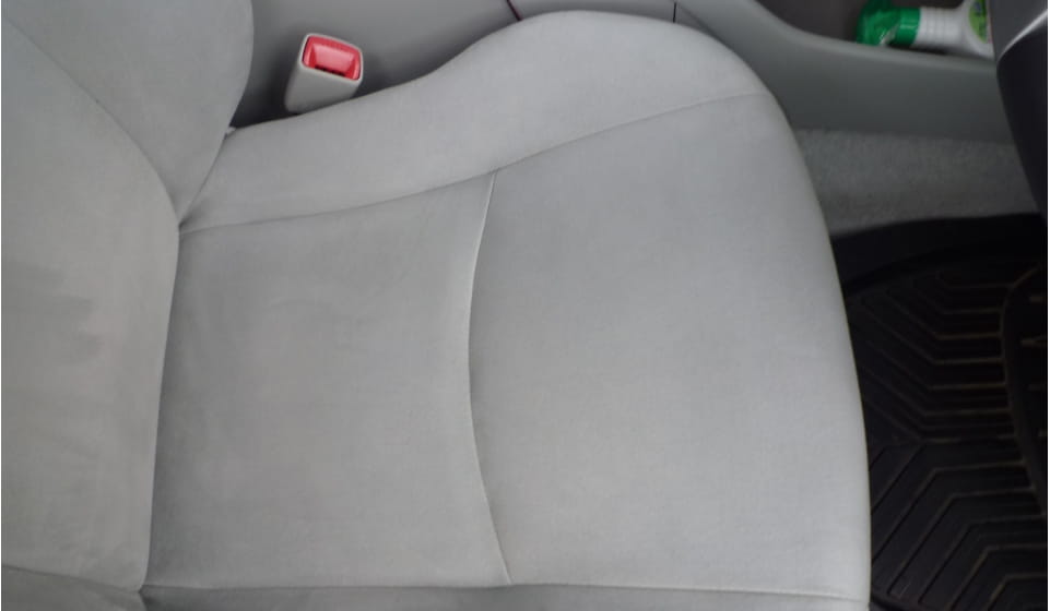 車のシートが綺麗になった様子