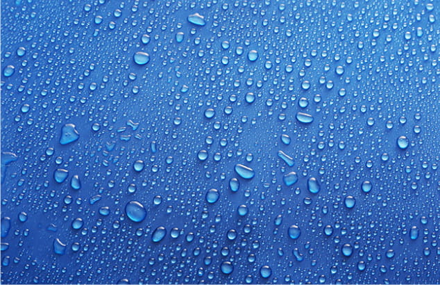 撥水している様子